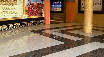 Gambar 3 Gedung Tempat Usaha di Seminyak Kuta