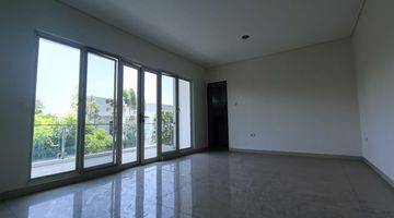 Gambar 4 Dijual Rumah Mininalis Semi Furnish di Graha Famili, Surabaya