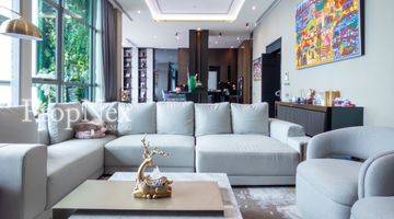 Gambar 1 Dijual Luxury Penthouse Bloomington Apartemen Kemang Village Private Lift 