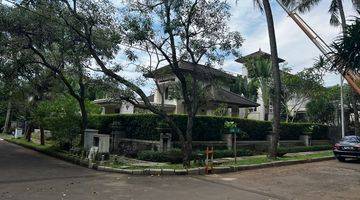 foto lainnya rumah megah design clasic lingkungan