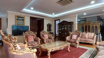 Gambar 3 Rumah Classic Fully Furnished Dalam Cluster Di Bintaro Sektor 1