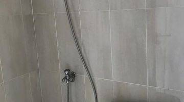 kamar mandi jual cepat rumah graha raya