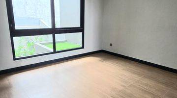 Gambar 4 Rumah Baru Industrial Design Semi Furnished Bsd