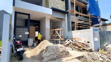 tampak depan rumah baru 2 lantai modern