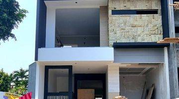 tampak depan rumah baru 2 lantai modern
