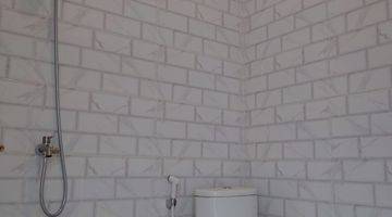 kamar mandi rumah bata merah scandinivian cilangkap