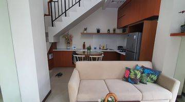 Gambar 3 Apartemen Asatti Vanya Park 3BR Loft langsung hadap kolam renang