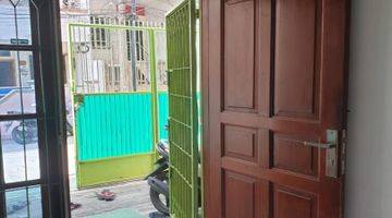 Gambar 3 Rumah furnish 2 1/2 Lantai Di Teluk gong