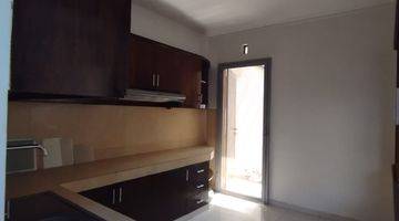 Gambar 5 Rumah 2 Lantai Bagus Semi Furnished SHM di Cigadung, Bandung