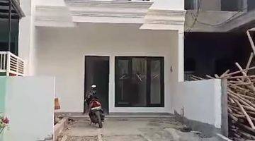 Gambar 1 Rumah 2 Lantai Baru Unfurnished SHM di Komplek Dprd Ciwastra, Bandung