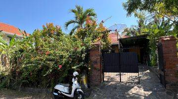 Gambar 4 House for sale near central Lovina