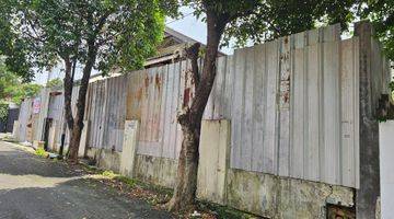 Gambar 2 Rumah tua dijual