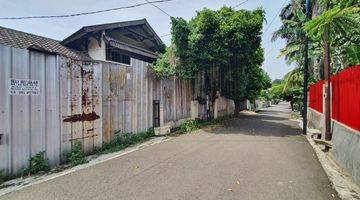 Gambar 5 Rumah tua dijual