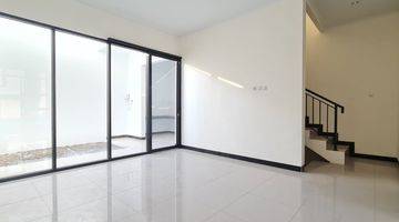 Gambar 1 Di Jual Rumah Tki V Sherwood Lengkapi Smart Door di Bandung