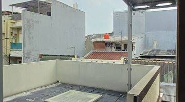 Gambar 4 Rumah Sunter 2 Lantai 6x16m2, Utara,4k 3km