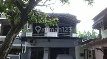 tampak depan rumah di duren sawit jakarta