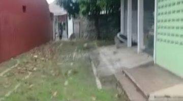 tampak depan tanah di komplek billymoon pondok