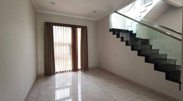 Gambar 3 Rumah Mewah Full Furnish Cluster Exclusive di Batununggal