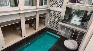 Gambar 1 Rumah di Sayap Jl. Pasteur lux Bagus SHM 3 Lantai with pool