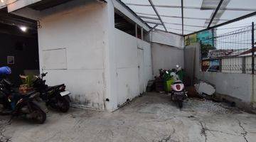 Gambar 4 Ex Kafe Pinggir Jalan Raya di Cikunir Bekasi 