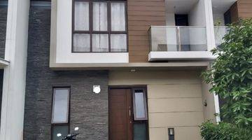 Gambar 1 Di Jual Cepat Rumah 2 lantai di Cluster Olive Summarecon Bekasi