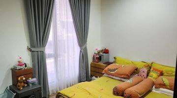 Gambar 2 Dijual Rumah Golf Island 6x15 2 Lantai Semi Furniture Hadap Selatan