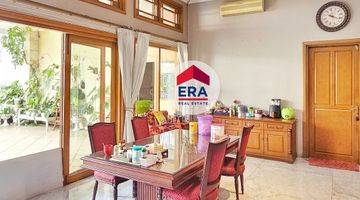 ruang makan rumah murah banget di kav