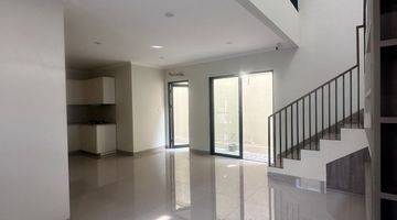 Gambar 4 Rumah Baru di Cluster Carson, Scientia, Summarecon Serpong, Tangerang