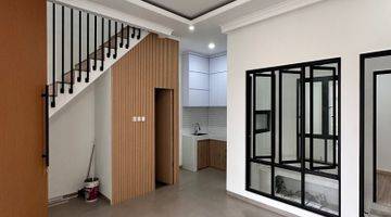 Gambar 4 Rumah 3 Lantai Bagus Unfurnished SHM di Jakarta Selatan