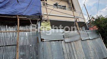 Gambar 2 RUMAH BARU TANJUNG DUREN 3 LANTAI ROW JALAN 2 MOBIL ADA KAMAR BAWAH  DEKAT UNIVERSITAS DAN PUSAT PERBELANJAAN