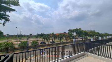 Gambar 5 Ruko Baru Downtown Drive Cluster Volta Gading Serpong Hadap Jalan