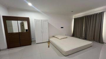 Gambar 4 Rumah Minimalist Furnished Areal Perumahan 