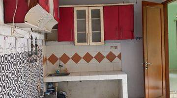 Gambar 2 Rumah 2 Lantai Bagus Unfurnished Sertifikat Hak Milik di Cirendeu