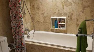 kamar mandi apartement park royale, 2br, bagus,