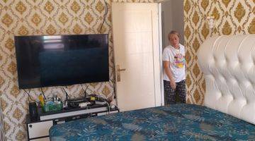 kamar tidur rumah 2 lantai, di kompleks