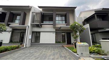 Gambar 1 Rumah 2 Lantai Bagus Unfurnished SHM di Flora, Bandung