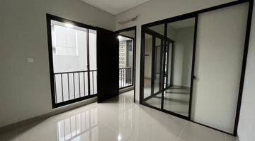 Gambar 2 Rumah 2 Lantai Bagus Unfurnished SHM di Flora, Bandung