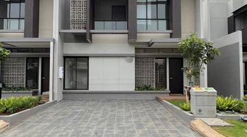 Gambar 5 Rumah 2 Lantai Bagus Unfurnished SHM di Flora, Bandung