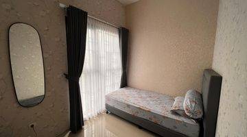 Gambar 4 Rumah 2 Lantai Bagus Furnished SHM di Dekat Universitas Muhammadiyah, Bandung