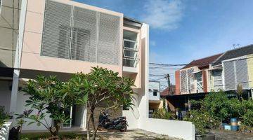 Gambar 2 Rumah Hook Baru Dalam Cluster Bebas Banjir di Jatibening Bekasi