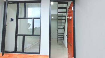 tampak depan rumah minimalis 15 menit pintu
