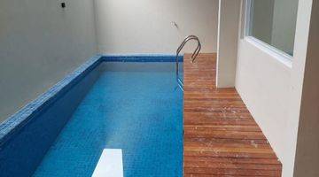 kolam renang rumah baru, cantik, mewah, dan