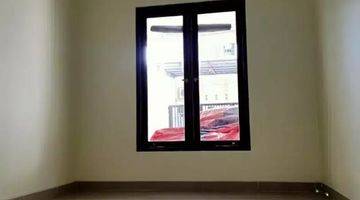 kamar tidur runah canti, baru, dan mewah