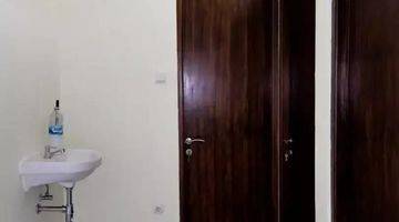 kamar mandi runah canti, baru, dan mewah