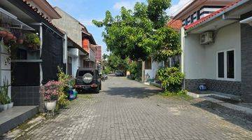 Gambar 3 Rumah Bagus Sebelah Masjid Siap Pakai Di Gentan Solo Dekat Solo Baru