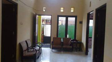 ruang tamu rumah siap pakai di purbayan,