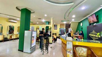 Gambar 2 Rumah 2 Lantai + Basement Strategis Cocok Usaha Klinik, Cafe Di Kebayoran Baru