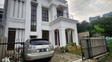 Gambar 5 Rumah Baru Renov 2 Lantai America Classic Dalam Komplek Di Lebak Bulus