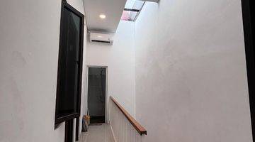 Gambar 5 Rumah cantik minimalis lokasi dekat stasiun depok