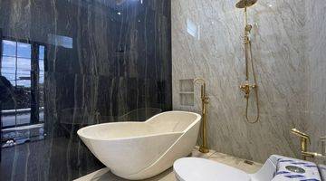 kamar mandi rumah american classic 3 lantai
